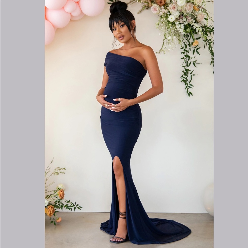 Club L London Maternity One Shoulder Fishtail Maxi Dress